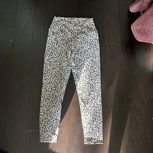 cheetah print leggings size small